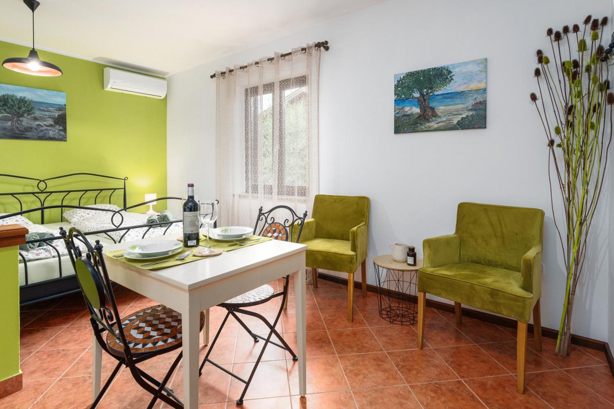 Studio Apartment فيرسار المظهر الخارجي الصورة