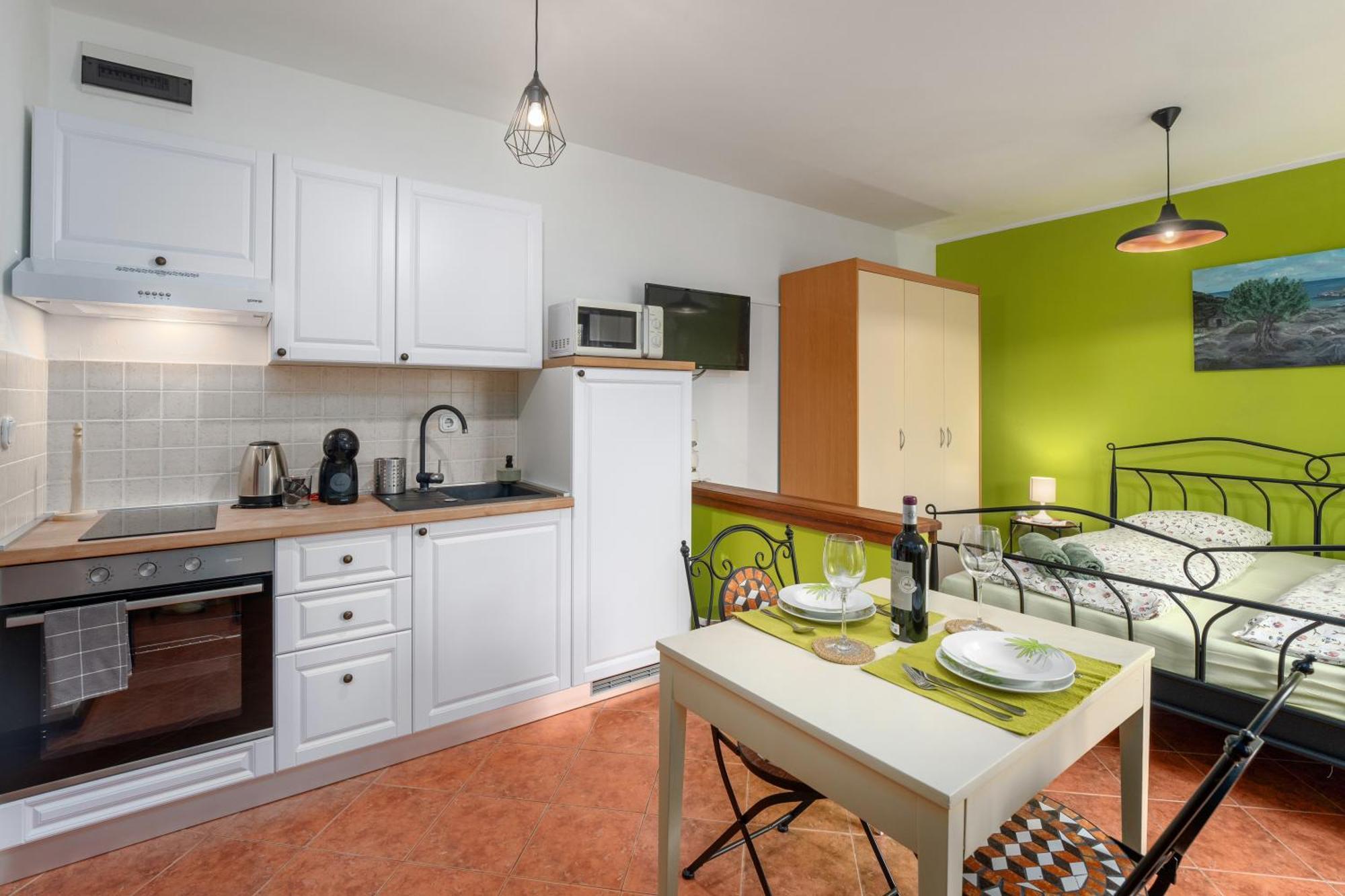 Studio Apartment فيرسار المظهر الخارجي الصورة