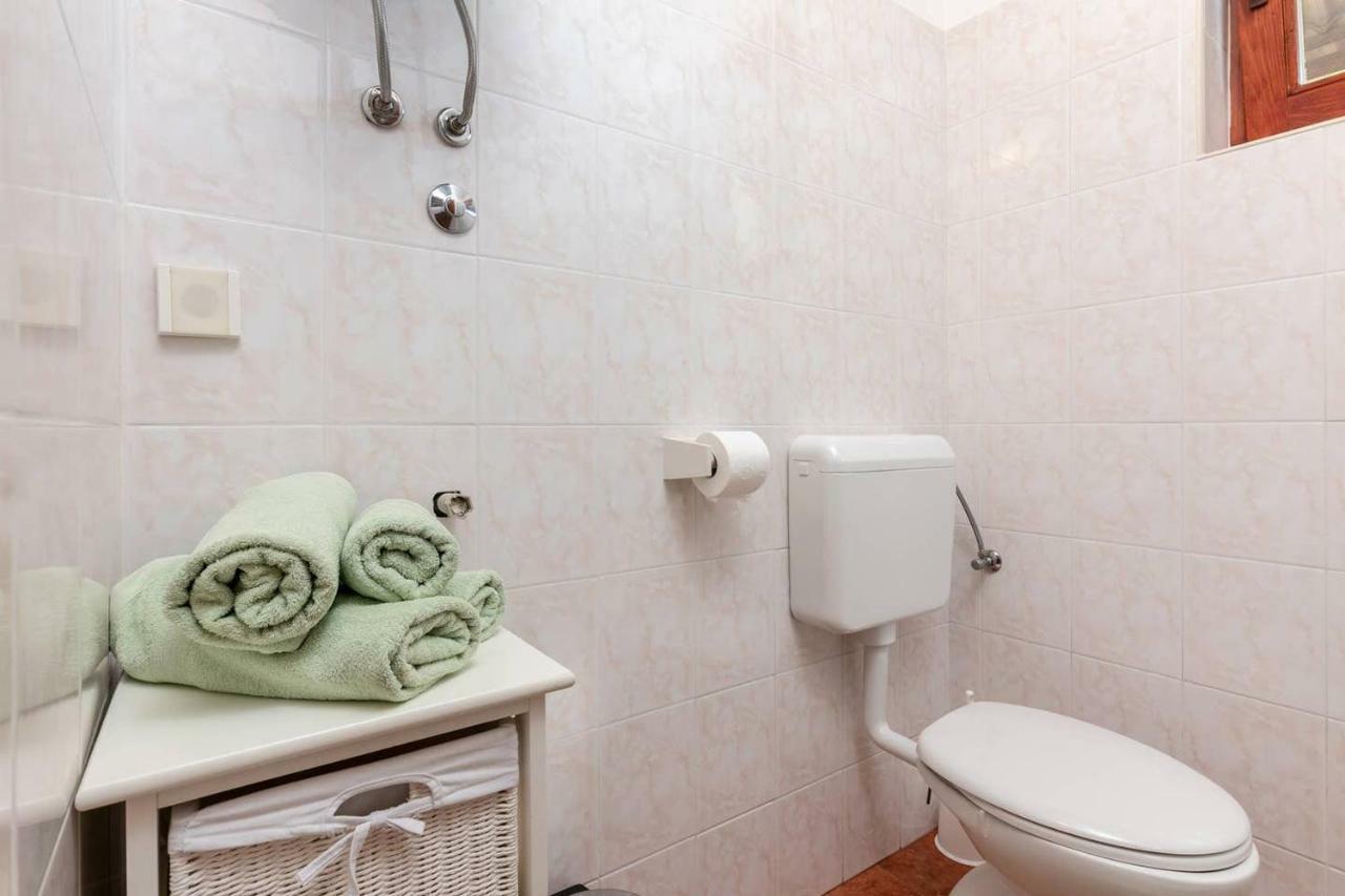 Studio Apartment فيرسار المظهر الخارجي الصورة